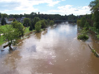 Grand format 800 X 600, rivi�re Saint-Charles (secteur pont Scott), 10 septembre 2004. Photo: Jean Cazes