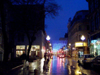 Grand format 800 X 600, rue Saint-Joseph (reste du mail à l'extrémité est). Photo: Jean Cazes, 2 décembre 2005.