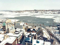 Grand format 600 X 450. Vue à partir de la terrasse Dufferin, 14 mars 1993 en matinée. Photo (diapo): Jean Cazes.