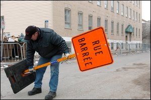 Les occupants de cette coopérative située sur la rue Bigaouette, dans le quartier Saint-Sauveur, ont dû être évacués en avril, puisque l’édifice menace de s’effondrer. Les membres de la coop n’ont pas les fonds nécessaires pour effectuer les travaux qui s’imposent. Photothèque Le Soleil, Steve Deschênes