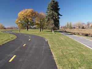 Phase VI de la rivière Saint-Charles. Photo 1: vue en direction O. Photo: Jean Cazes, 2 novembre 2007.