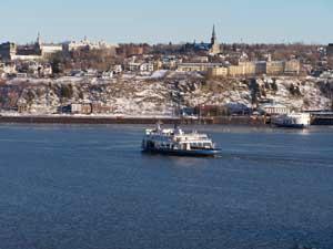 Vue sur L�vis � partir du Vieux-Qu�bec. Photo: Jean Cazes, 13 janvier 2007, 15h04.