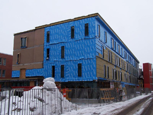 Dernière phase du complexe de l'Université du Québec. Photo: Jean Cazes, 2 février 2007.