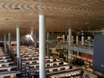 Grand format 800X600. Bibliothèque de Charlesbourg, intérieur. Photo: Jean Cazes, 20 août 2007.