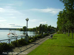 Format 800x600. Parc des V�t�rans, Lac-M�gantic. 1 septembre 2006. Carol Proulx