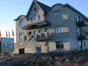 Condos Les Méandres en chantier. Source: Le Journal de l'habitation.