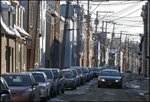 Si le quartier Saint-Roch se transforme, ce n'est pas aussi �vident pour Saint-Sauveur et le Vieux-Limoilou. Photo: Laetitia Deconnink.